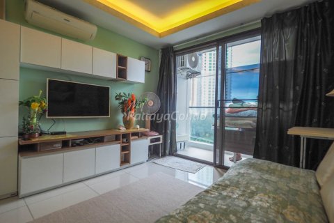 Studio dans le Condo à Pattaya, Thaïlande  № 205254