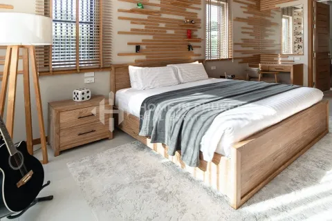 Casa de 4 dormitorios en Bang Tao, Tailandia № 150895 - foto 22