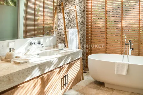 Casa de 4 dormitorios en Bang Tao, Tailandia № 150895 - foto 18
