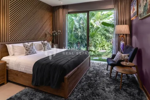 Casa de 4 dormitorios en Bang Tao, Tailandia № 150895 - foto 24