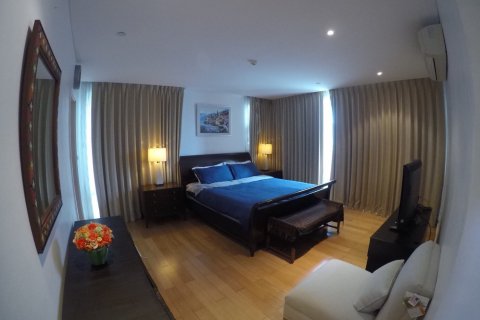 Condominio de 3 dormitorios en Bangkok, Tailandia № 144099 - foto 12