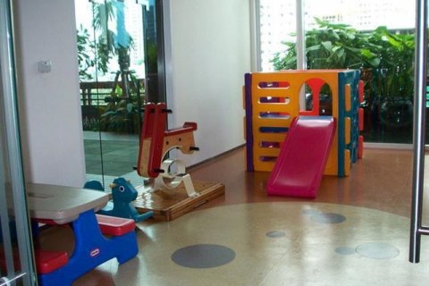 Condominio de 3 dormitorios en Bangkok, Tailandia № 144099 - foto 15
