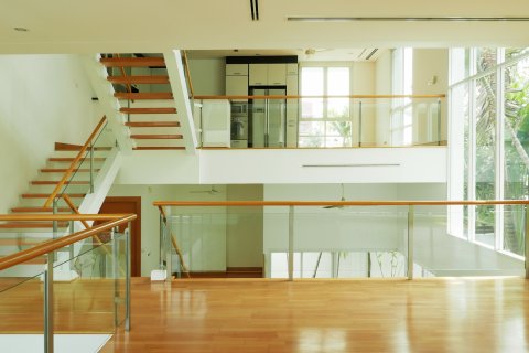 Casa de 4 dormitorios en Sathon, Bangkok, Tailandia № 144100 - foto 4