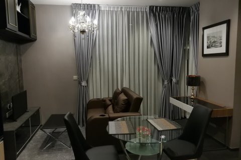 Condominio de 1 dormitorio en Bangkok, Tailandia № 144101 - foto 2