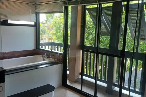 Casa de 3 dormitorios en Pattaya, Tailandia № 155637 - foto 11