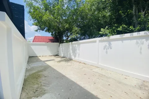 Casa de 4 dormitorios en Pattaya, Tailandia № 155632 - foto 9