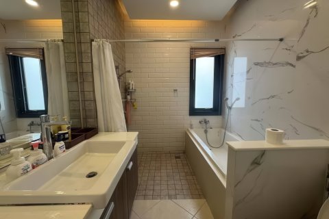 Casa de 3 dormitorios en Pattaya, Tailandia № 155634 - foto 15
