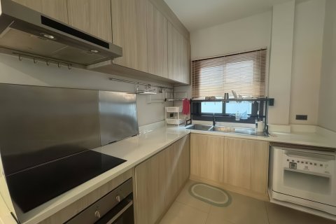 Casa de 3 dormitorios en Pattaya, Tailandia № 155634 - foto 7