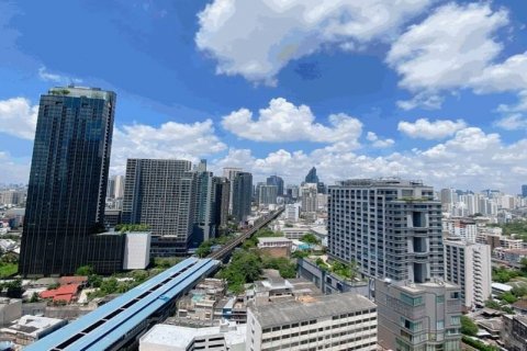 Condominio de 1 dormitorio en Watthana, Bangkok, Tailandia № 133628 - foto 13