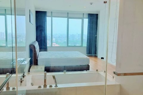 Condominio de 2 dormitorios en Pathum Wan, Bangkok, Tailandia № 133632 - foto 13