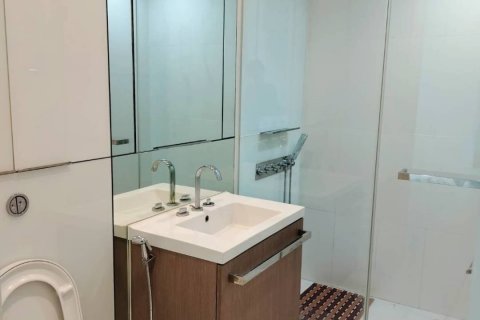 Condominio de 2 dormitorios en Pathum Wan, Bangkok, Tailandia № 133632 - foto 14