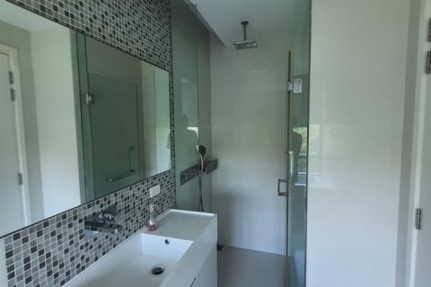 Condominio de 2 dormitorios en Bangkok, Tailandia № 133626 - foto 11