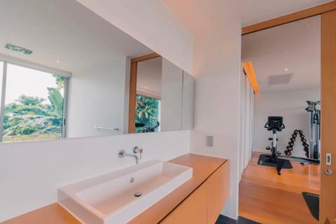 Chalet de 3 dormitorios en Phuket, Tailandia № 133630 - foto 13