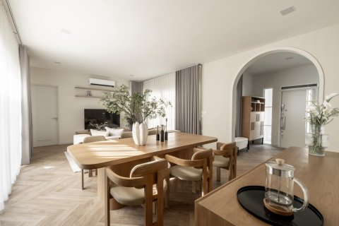 Chalet de 4 dormitorios en Bang Phli Yai, Tailandia № 133631 - foto 4