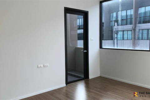 Townhouse in Bangkok, Thailand 4 bedrooms № 189625