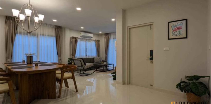 บ้านในกรุงเทพฯ, ประเทศไทย 4 ห้องนอน № 190303
