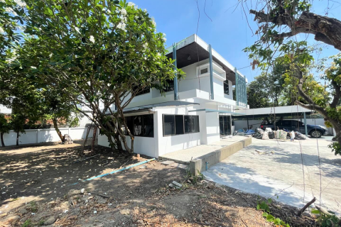 Haus in Bangkok, Thailand 6 Schlafzimmer № 190302
