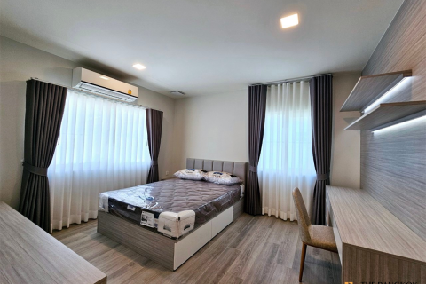 House in Bangkok, Thailand 3 bedrooms № 190308 - photo 10