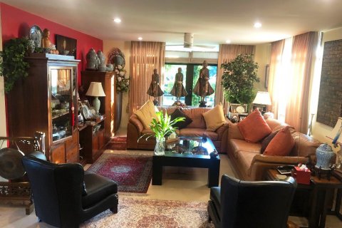 Condo à Bangkok, Thaïlande, 3 chambres  № 66576 - photo 3