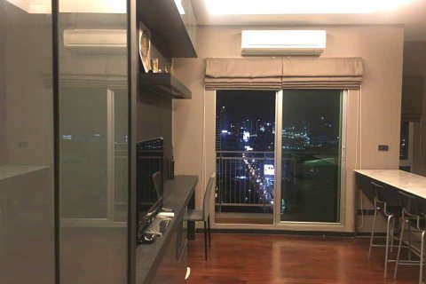 Condo in Bangkok, Thailand, 2 bedrooms  № 66575