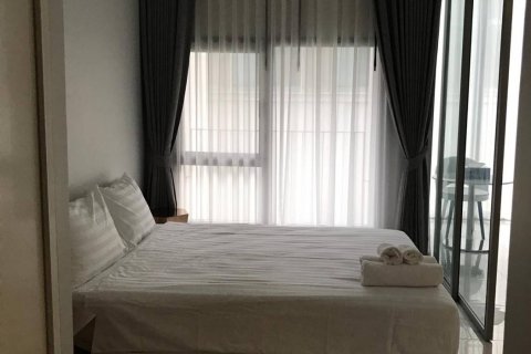 Condominio de 1 dormitorio en Watthana, Bangkok, Tailandia № 200555 - foto 3