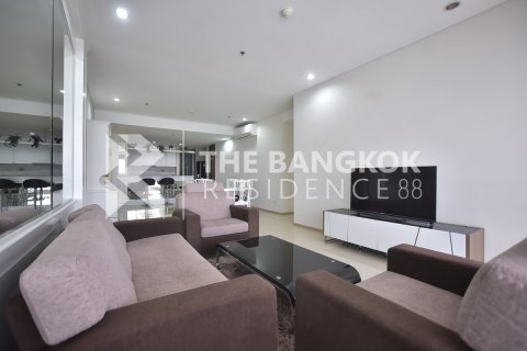 Condominio de 3 dormitorios en Bangkok, Tailandia № 190187 - foto 2
