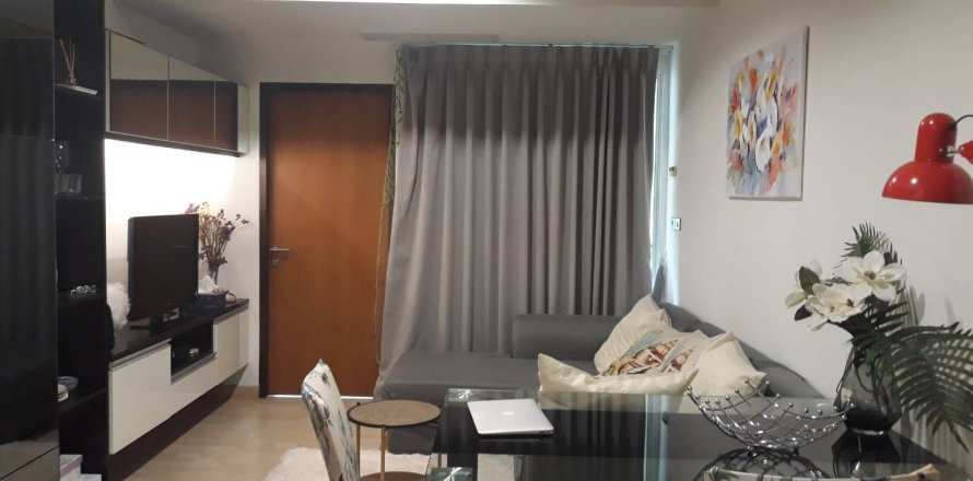 Studio in the Condo in Watthana, Bangkok, Thailand № 172124