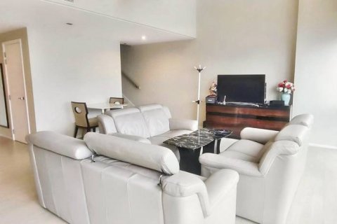 Dúplex de 1 dormitorio en Bangkok, Tailandia № 114073 - foto 6