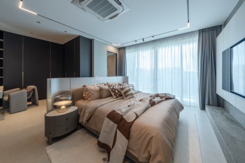 Haus in Bang Lamung, Thailand 5 Schlafzimmer № 194505 - Foto 17