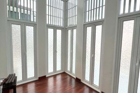 Casa de 3 dormitorios en Chatuchak, Bangkok, Tailandia № 167455 - foto 9