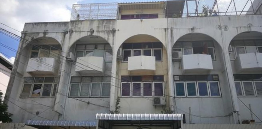 Casa de 4 dormitorios en Bangkok, Tailandia № 193726
