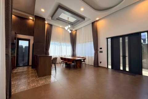 Chalet de 3 dormitorios en Pattaya, Tailandia № 172645 - foto 10