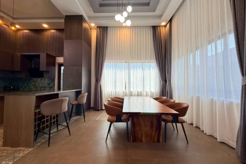 Chalet de 3 dormitorios en Pattaya, Tailandia № 172645 - foto 8