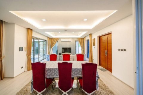 Chalet de 4 dormitorios en Phuket, Tailandia № 172642 - foto 5