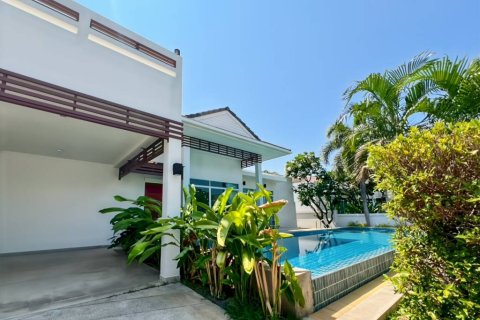 Chalet de 3 dormitorios en Hua Hin, Tailandia № 172641 - foto 6