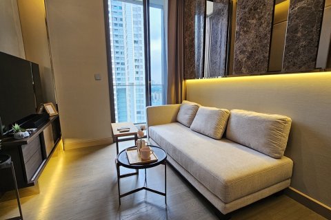 Condo in Watthana, Bangkok, Thailand, 1 bedroom  № 201154 - photo 12
