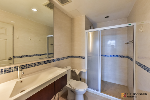 Condo in Bangkok, Thailand, 2 bedrooms № 186069