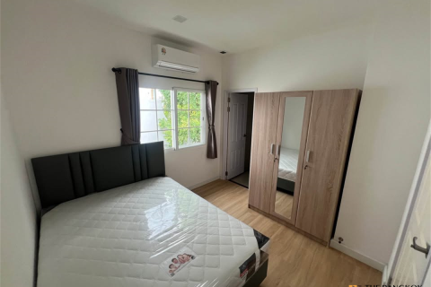 Haus in Bangkok, Thailand 4 Schlafzimmer № 189173 - Foto 8