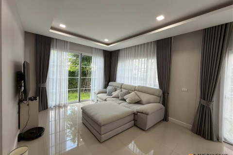 Haus in Bangkok, Thailand 4 Schlafzimmer № 189173 - Foto 7