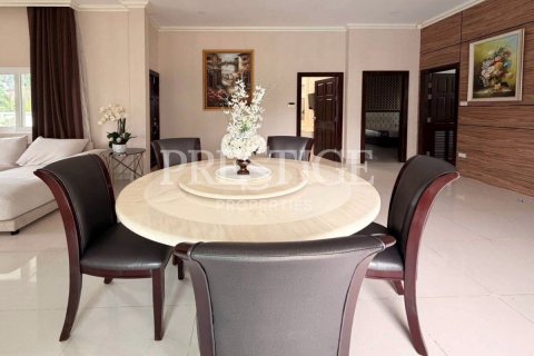 Casa de 3 dormitorios en Pattaya, Tailandia № 202386 - foto 5