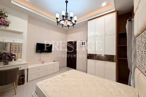 Casa de 3 dormitorios en Pattaya, Tailandia № 202386 - foto 15