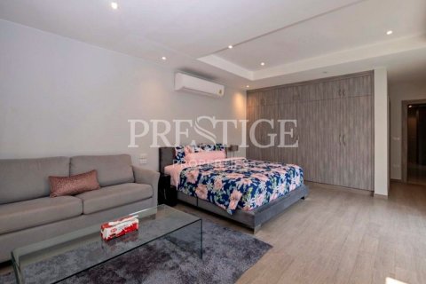 Casa de 3 dormitorios en Pattaya, Tailandia № 202387 - foto 8