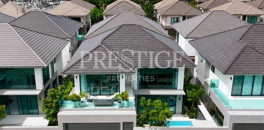 Casa de 5 dormitorios en Pattaya, Tailandia № 202389