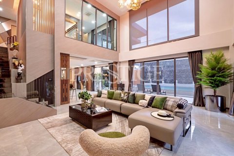 Casa de 6 dormitorios en Pattaya, Tailandia № 202390 - foto 3