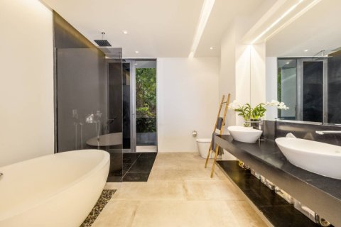 Ático de 3 dormitorios en Phuket, Tailandia № 180665 - foto 28