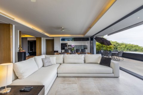 Ático de 3 dormitorios en Phuket, Tailandia № 180665 - foto 14