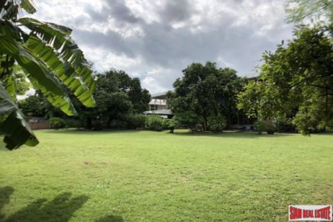 Terrain à Bangkok, Thaïlande 2376 m2 № 203005