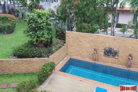Chalet de 5 dormitorios en Chalong, Tailandia № 203007 - foto 5