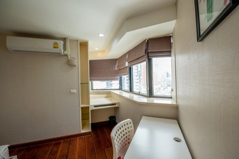 Condominio de 3 dormitorios en Bangkok, Tailandia № 65633 - foto 9