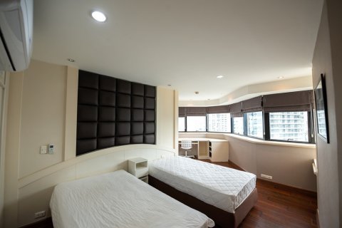 Condominio de 3 dormitorios en Bangkok, Tailandia № 65633 - foto 6